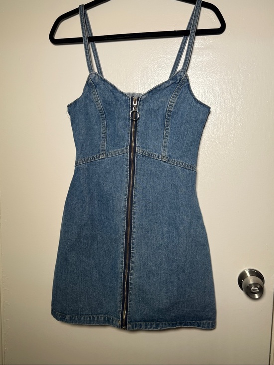 Top Charme Dresses & Skirts - Top Charme Medium Wash Denim Zip Front Mini Dress O-Ring Sweetheart Size P